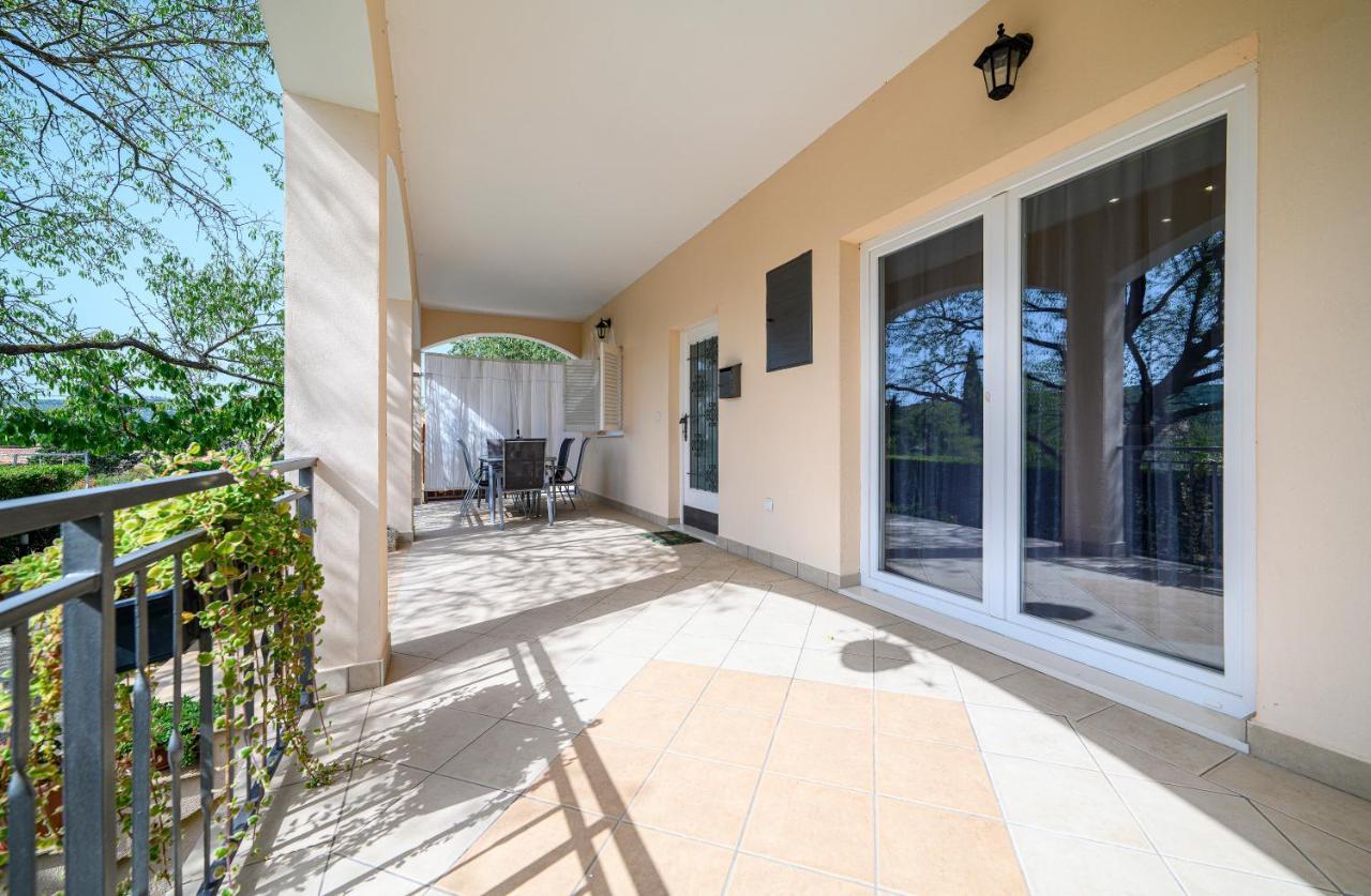 Holiday Home Rokoko 希贝尼克 外观 照片