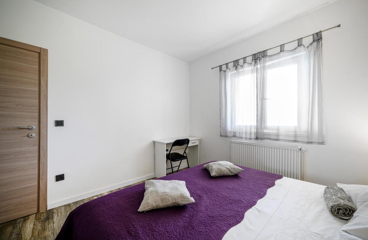 Holiday Home Rokoko 希贝尼克 外观 照片